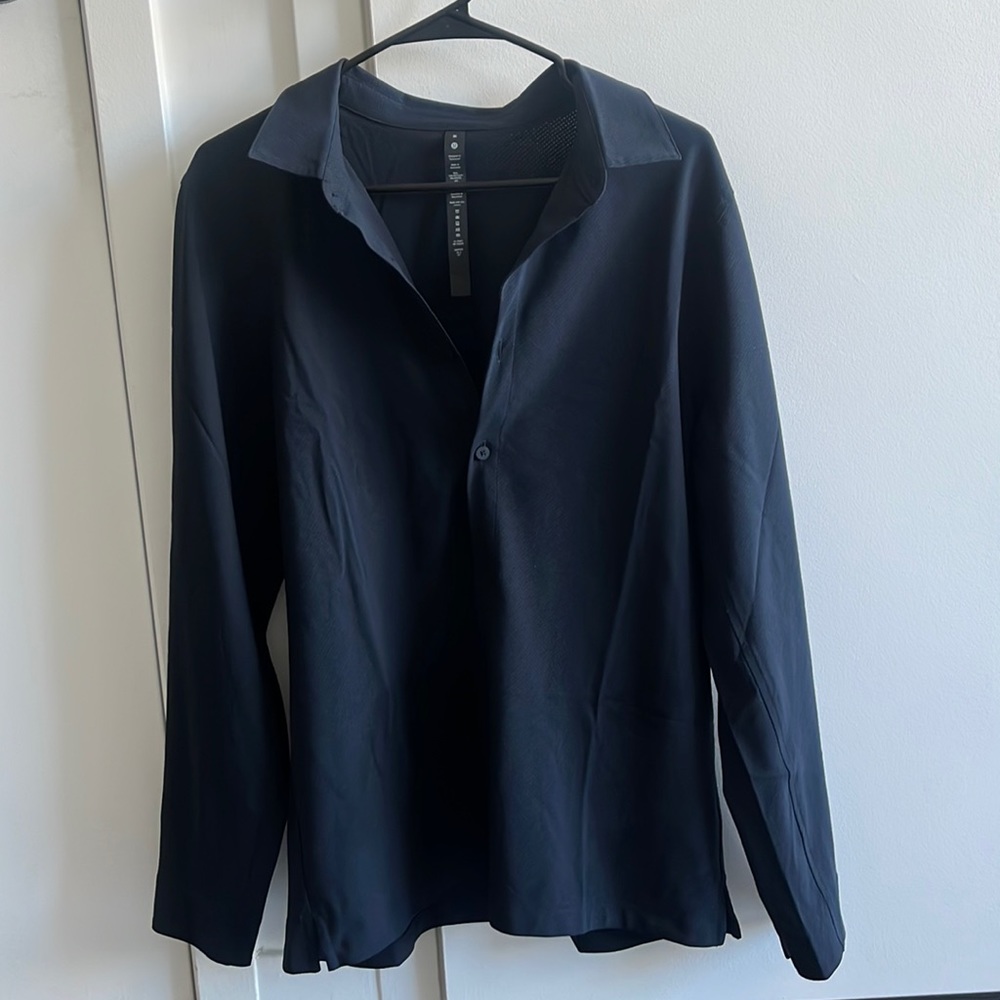 Like New - Lululemon men’s half button up long sleeve navy blue shirt